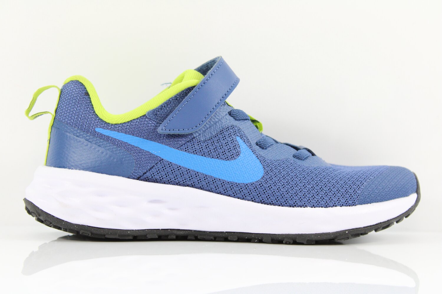 Nike sneakers kinder sale deals