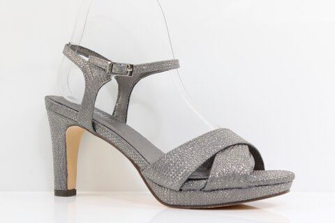 Bild 2 - Menbur Sandalen